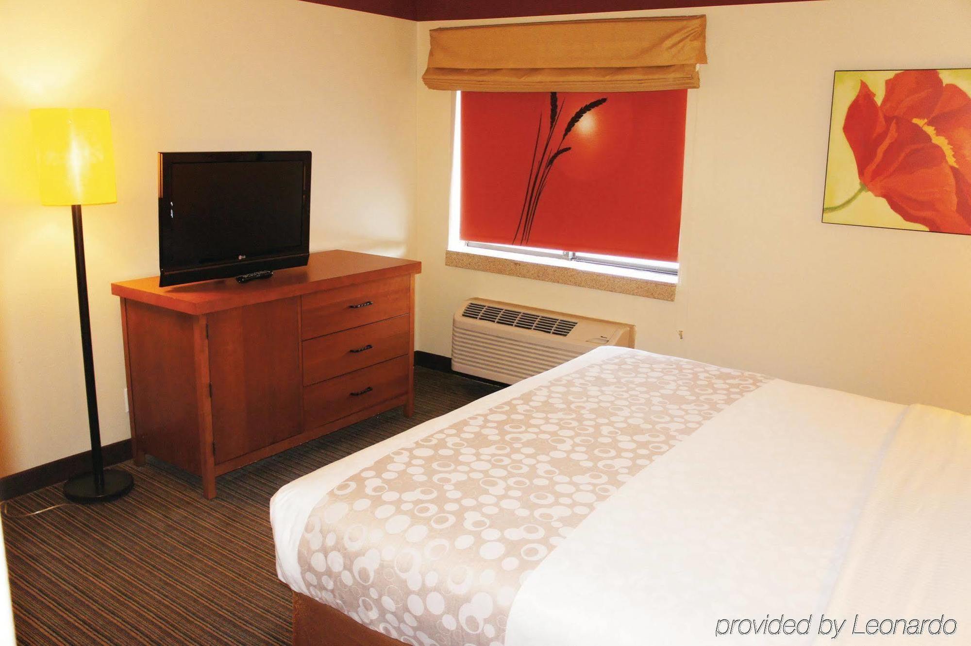 Spark By Hilton Savannah Midtown Esterno foto